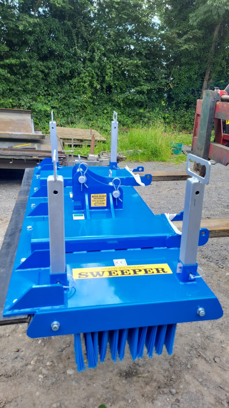 6ft digger sweeper scraper with stand-alone legs. Yard brush sweepers manufactured by Michael Holohan Engineering, Laois 6ft digger sweeper scraper with stand-alone legs. Yard brush sweepers manufactured by Michael Holohan Engineering, Laois