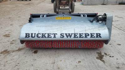 Bucket sweeper - each sweeper brush is individually crafted to your requirements by Michael Holohan Engineering. Suitable for attaching to tractors, teleporters, telehandlers, diggers and skid steers.