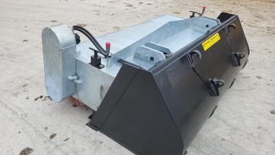 Bucket sweeper - each sweeper brush is individually crafted to your requirements by Michael Holohan Engineering. Suitable for attaching to tractors, teleporters, telehandlers, diggers and skid steers.